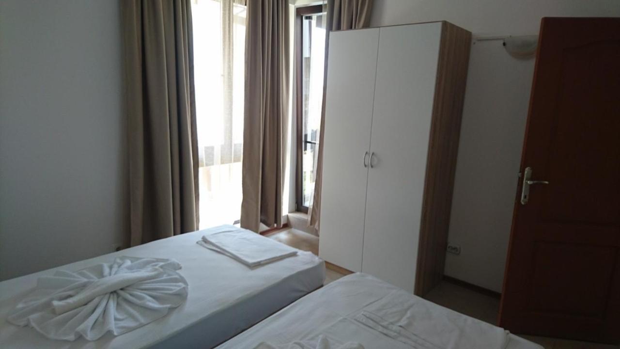 Villa Nina - Bay View Villas Kosharitsa Bagian luar foto